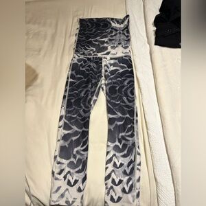 lululemon athletica Monochrome Patterned Capris